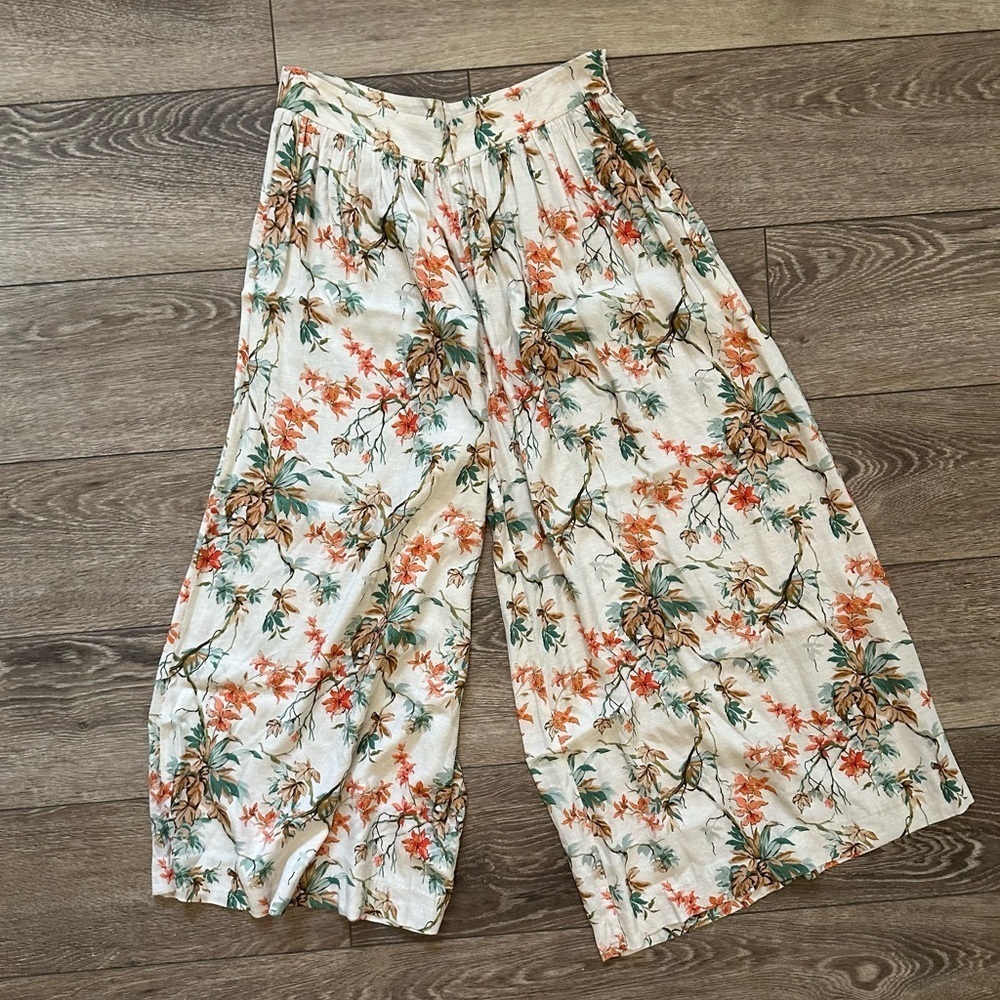 My Sunday Morning Wide Leg  Floral Pants Cropped SZ M